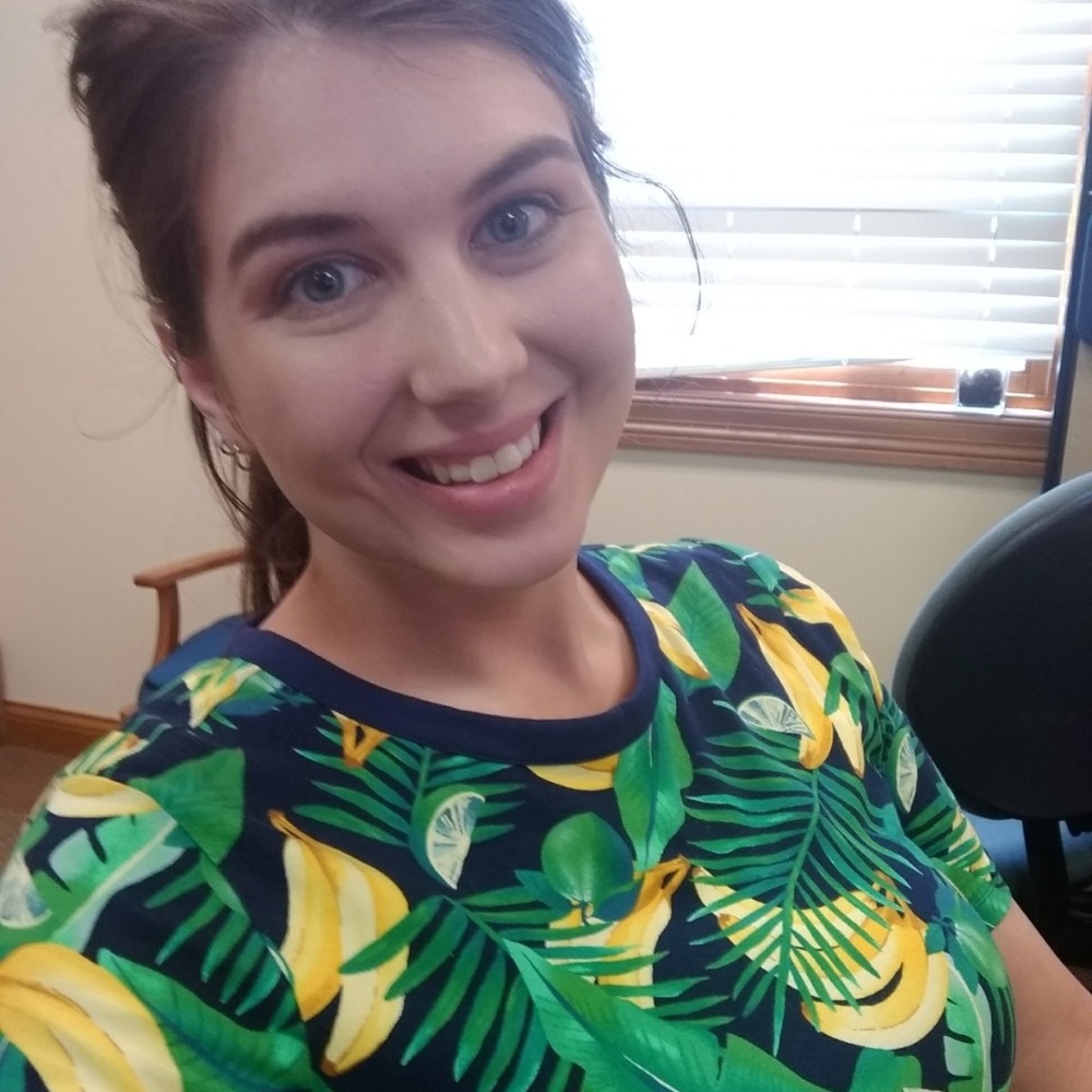 Meet your Posher, Lydia